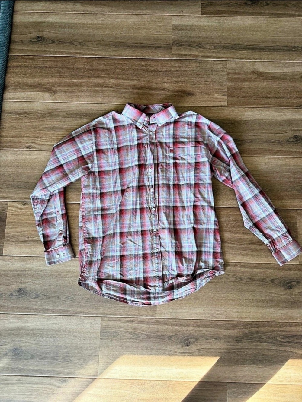 Cinch Plaid Snap-Front Shirt in Red & Gray Size Large - Picture 2 of 4